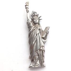 Vintage Gloria Duchin Silver Tone Figural Statue Of Liberty Traveler Ornament